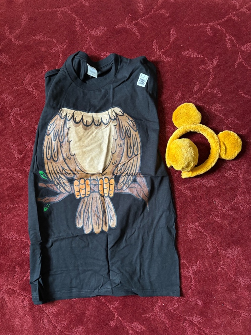 Gildan Black Short Sleeve Tee with Brown Owl Graphic